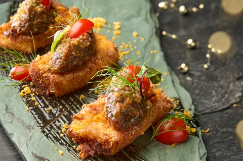 ¿Qué es un tartar y cómo prepararlo? Acá te enseñamos a hacerlo en pan de maíz