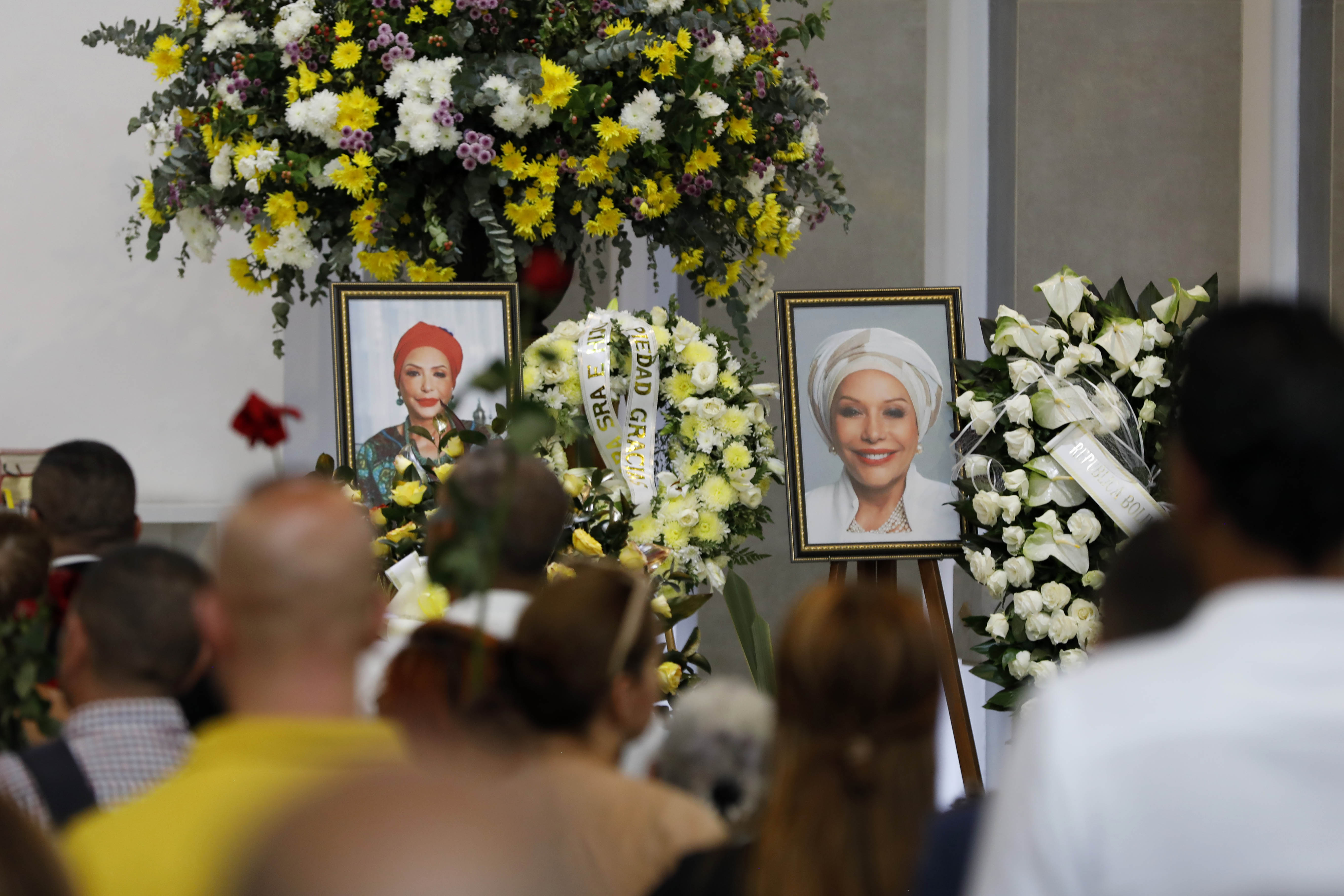 -FOTODELDÍA- MED115 -MEDELLÍN(COLOMBIA), 23/01/2024. - Fotografía de un retrato de la senadora Piedad Córdoba durante una ceremonia de exequias, en Medellín (Colombia). EFE/Luis Eduardo Noriega Arboleda