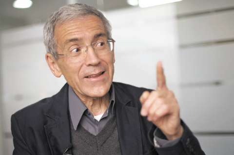 “No se puede forzar a una víctima a que acepte el perdón”: Francisco De Roux