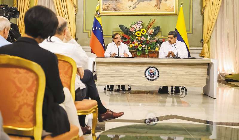 Imagen del 2023 sobre de la reunión bilateral en la que fue anunciada la probable sociedad entre Ecopetrol y PDVSA, de acuerdo con los presidentes de Colombia y Venezuela. / EFE