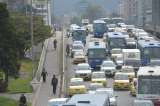 Movilidad 15 de mayo: manifestación genera congestión y cierre de estaciones en carrera 10