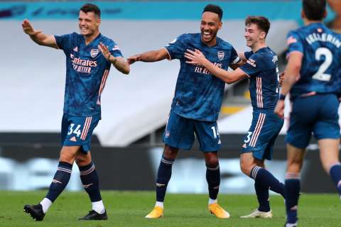 Arsenal venció al Fulham en el inicio de la Premier League