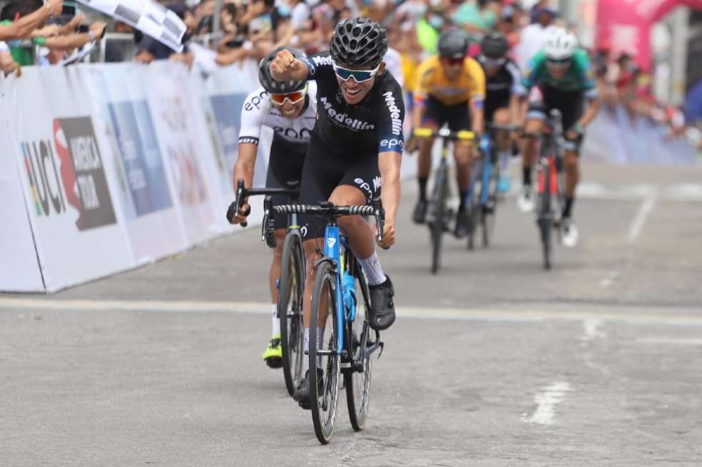 Brayan Sánchez, vencedor de la tercera etapa de la Vuelta a Colombia 2021.
