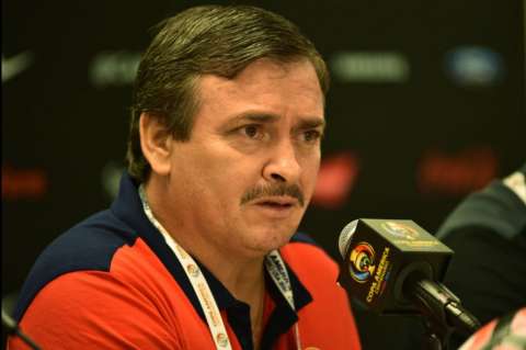 "Colombia es un equipo con muy buenos argumentos ofensivos": DT de Costa Rica