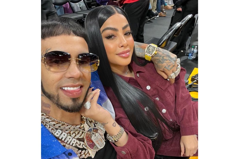La pareja de casados Anuel y Yailin ‘La más viral’ confirmaron que serán padres de una niña. El exnovio de Karol G reveló el nombre de la bebita.