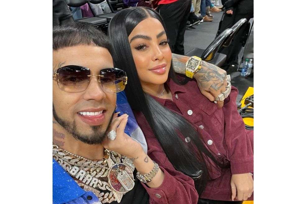 La pareja de casados Anuel y Yailin ‘La más viral’ confirmaron que serán padres de una niña. El exnovio de Karol G reveló el nombre de la bebita.