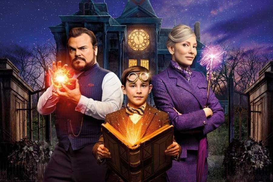 Cartel promocional de la película "La casa con un reloj en sus paredes", dirigida por Eli Roth, basada en la novela del mismo nombre, de John Ballairs. / Cortesía