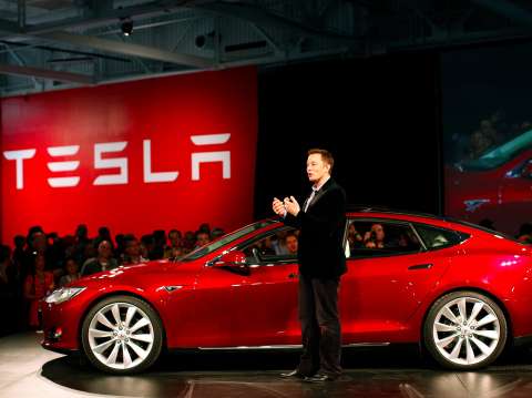 Tesla se convierte en la empresa más valiosa del sector automotor