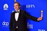 Joaquin Phoenix y la razón de usar el mismo traje en la temporada de premios