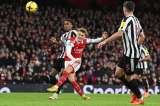Arsenal cedió sus primeros puntos tras cinco jornadas consecutivas de victorias