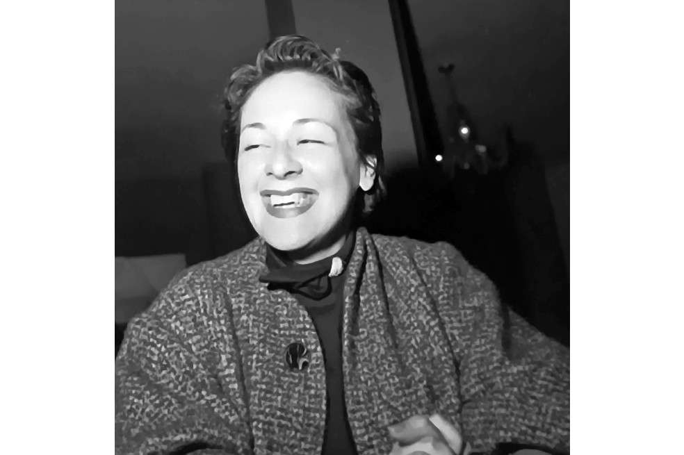 Cuando nació en Manizales, el 25 de diciembre de 1922, sus padres le dieron el nombre de María Vieira White, pero ya se cumplieron 79 años desde que comenzó a presentarse como Maruja Vieira.