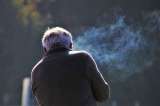 Por primera vez el consumo de tabaco disminuye en hombres