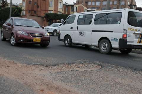 Las vías de Bogotá mejoran, pero la recuperación no llega igual a todas las localidades