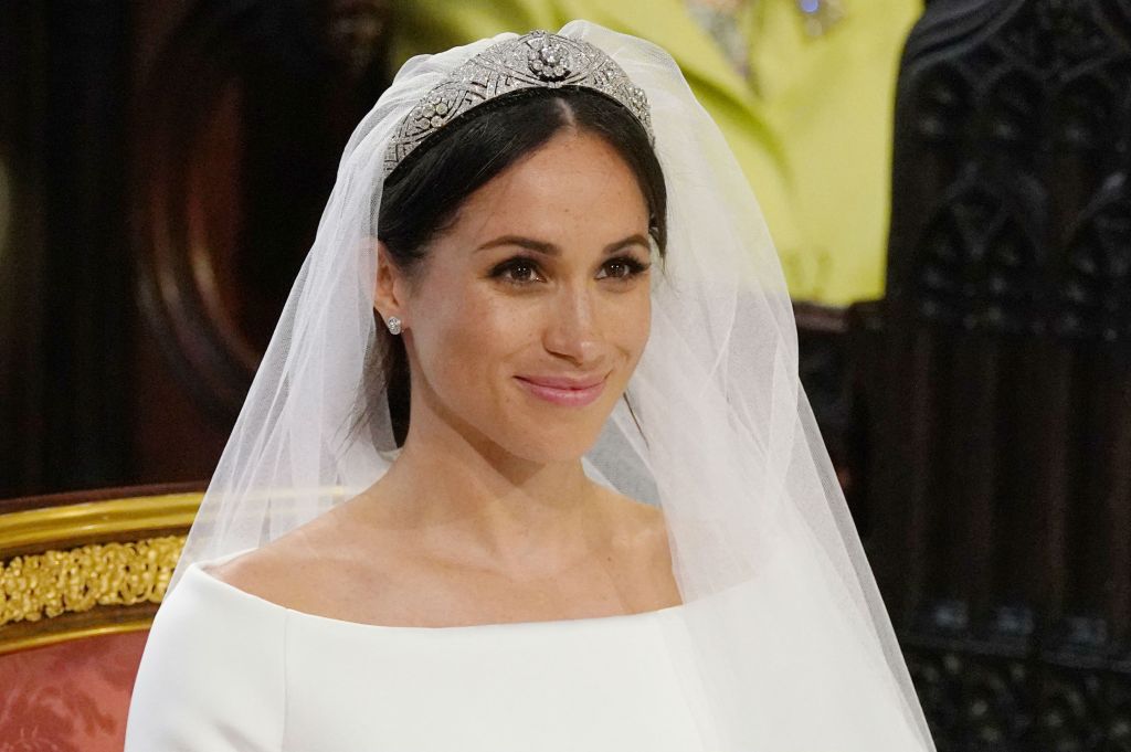 Meghan Markle revive el escote Bardot