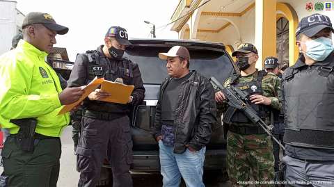 Capturan a supuesto disidente de las Farc mientras iba en camioneta de la UNP