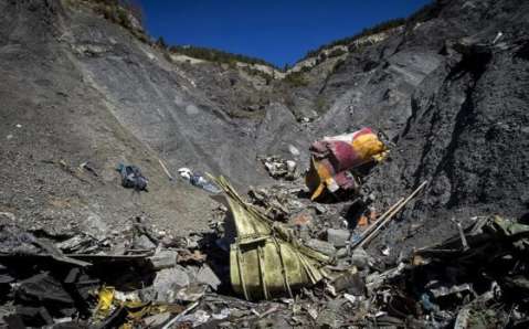 Destinan 13,8 millones de euros a fondos para apoyar a víctimas Germanwings