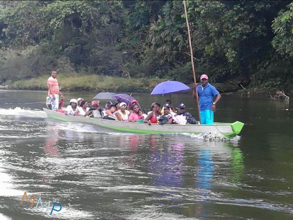 Familia beneficiada con la reciente sentencia de restitución de tierras.