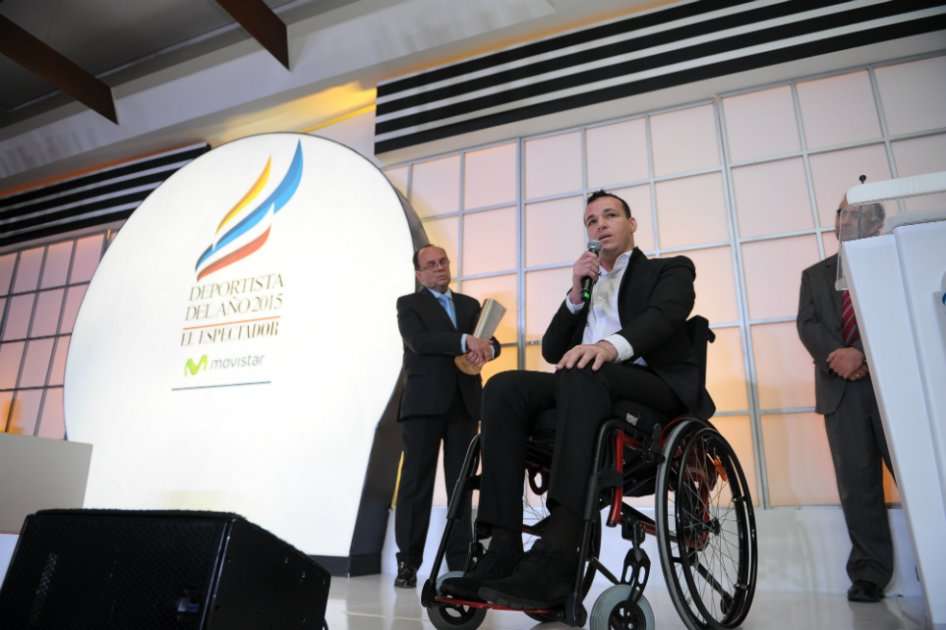 Alexis Viera durante su discurso en la ceremonia del Deportista del Año de El Espectador. / Cristian Garavito