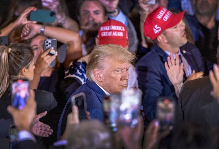 CNN revela audios que comprometen seriamente a Trump en caso de documentos