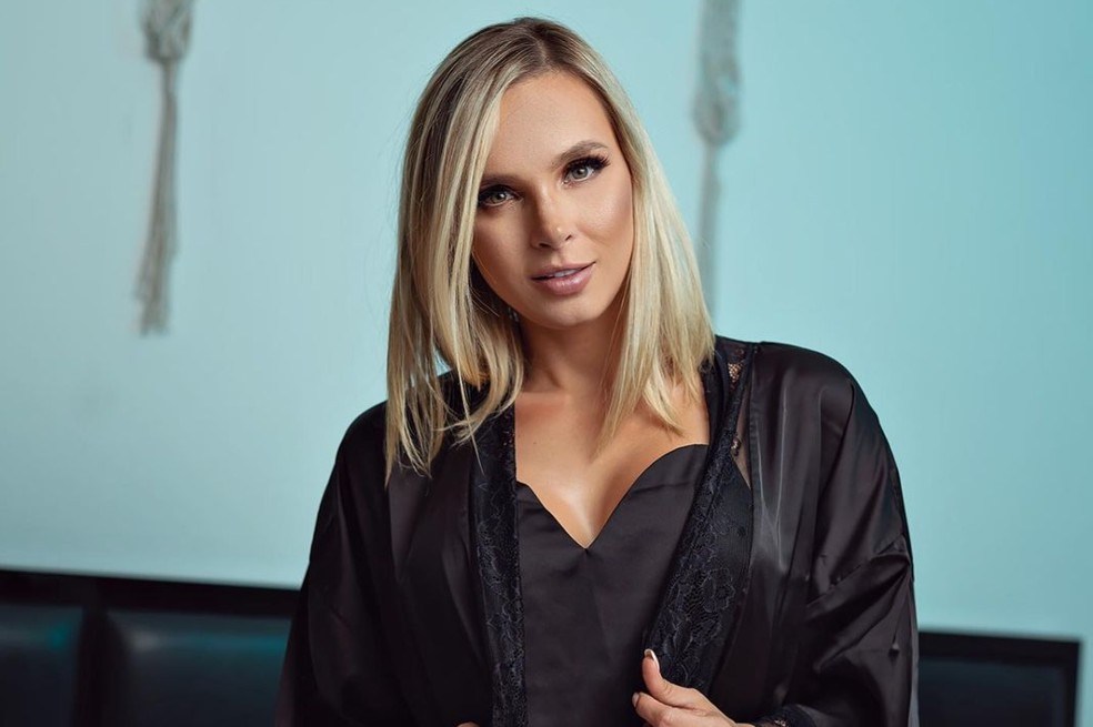 Elizabeth Loaiza reveló hace unos días que tendrá que entrar al quirófano para retirarse los biopolímeros que se inyectó en la parte superior de sus glúteos.