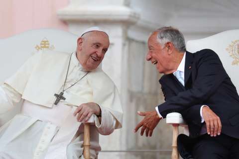 El papa Francisco visitó Fátima, donde habló de la figura de María