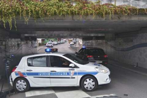 Papa horrorizado por brutal asesinato de un sacerdote tras toma de una iglesia en Francia