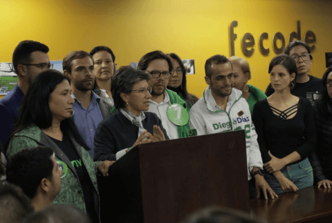 Los profesores sí pueden ser jurados y Fecode no apoya solo a Claudia López