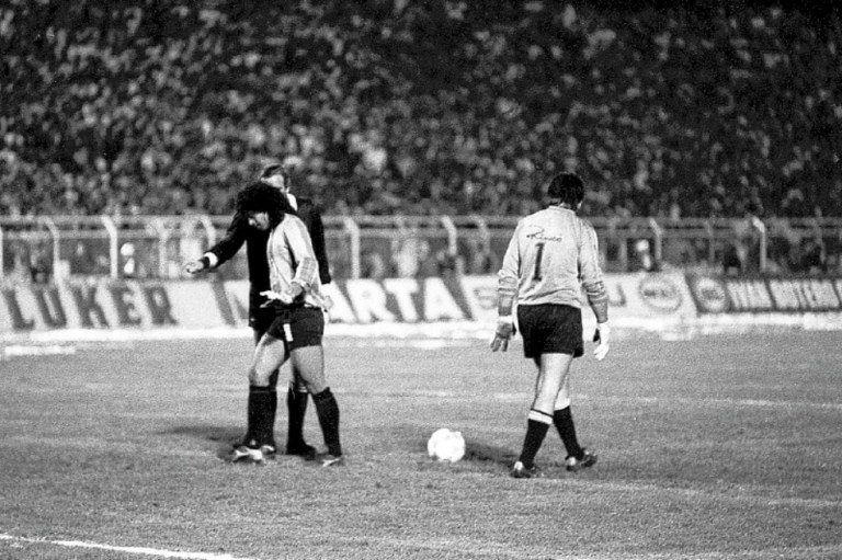 René Higuita y la ley que reanimó el fútbol hace tres décadas