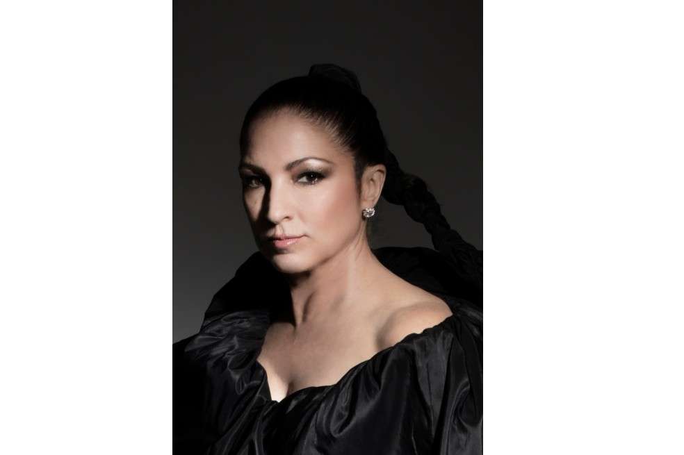 Gloria Estefan es una de las cantantes latinas más importantes, ha vendido más de 120 millones de discos.