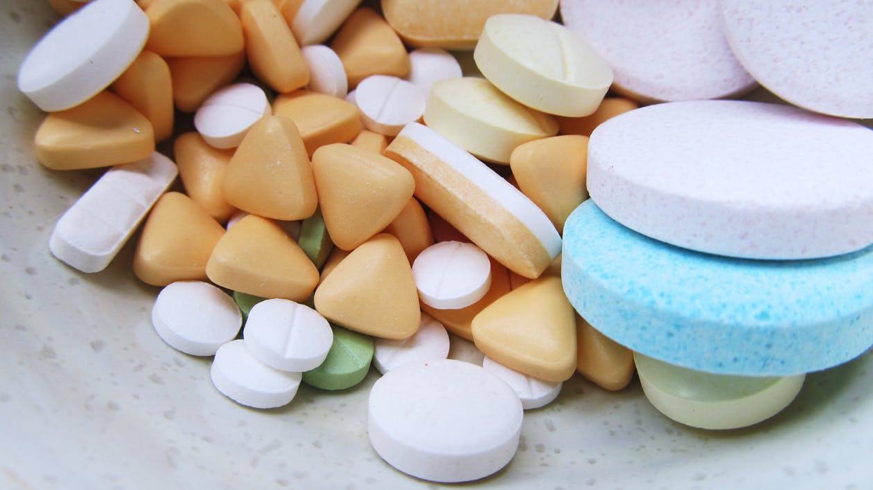 La idea de que un tiempo más prolongado de tratamiento con antibióticos aumenta la probabilidad de recuperación sólo aplica para ciertas infecciones. / Pexels