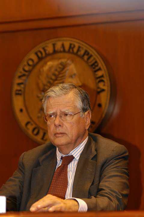 El talante meritocrático de Miguel Urrutia Montoya (Homenaje)