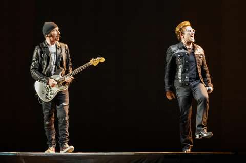 U2 pagará refugios para 2.000 familias afectadas por terremotos en México