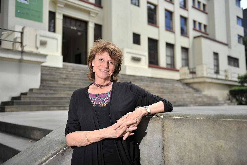 La directora de la Biblioteca Nacional, Ana Roda Fornaguera, asegura que en Colombia tan sólo diez municipios carecen de biblioteca pública. / David Campuzano