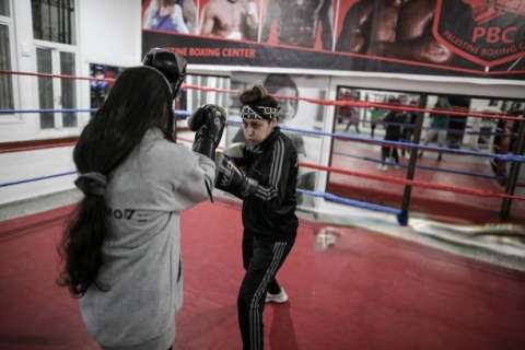 En Palestina crearon un club de boxeo femenino  para desafiar al machismo