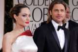 Brad Pitt califica de "heroica" a Angelina Jolie por la mastectomía