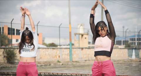 “Alis”, la mujer hecha a partir de dolores y anhelos de adolescentes bogotanas