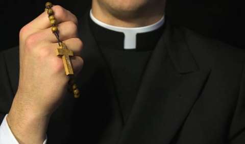 Expulsaron a sacerdote de la iglesia en Boyacá por abuso sexual a menor de edad