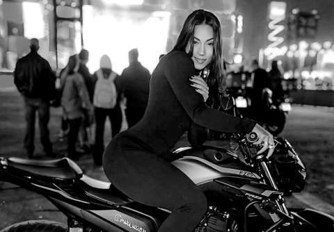 Famosa influencer murió tras grave accidente. Su padre, al enterarse, tomó drástica decisión