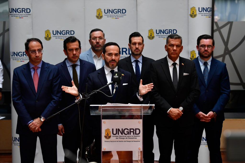 Presidente de Colombia durante el comité de emergencia realizado en la UNGRD tras el terremoto en Colombia que afectó a zonas como Cali, Manizales, Pereira y Chocó