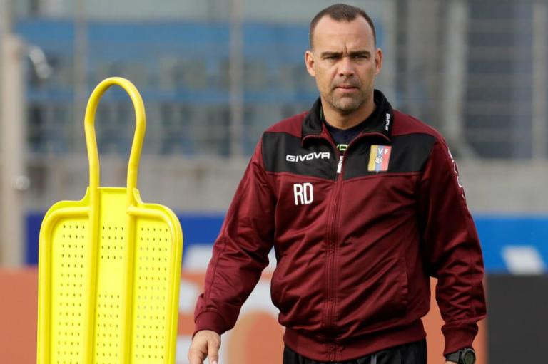 Venezuela, primer rival de Colombia en la Eliminatoria a Catar 2022, se quedó sin técnico