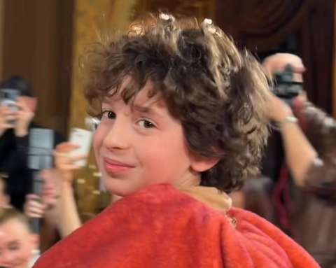 Esta es la historia del niño diseñador que triunfa en las pasarelas de París