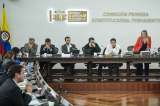 Galán asiste a debate de control político en Congreso por crisis del agua