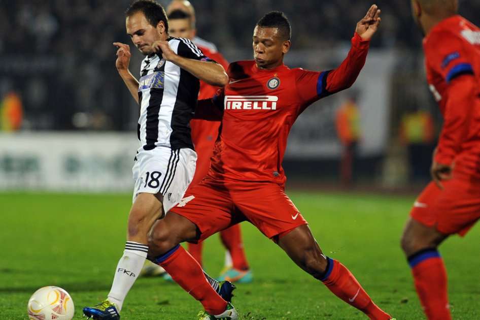 El colombiano marcó en la victoria de Inter sobre Partizan. / AFP