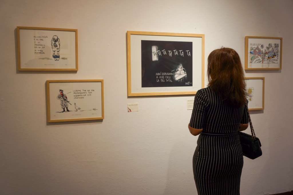 Las obras en formato Giclée presentan una selección de caricaturas publicadas en El Espectador durante 2024 y 2025.