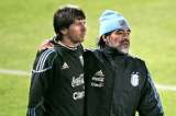 Maradona: "Jamás me enfrentaría con Messi"