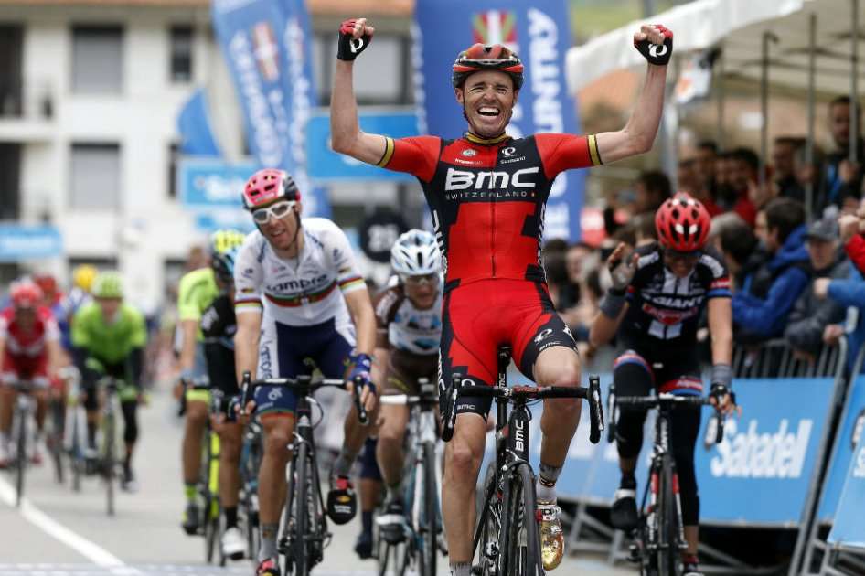 Samuel Sánchez ganador de la cuarta etapa de la Vuelta al País Vasco. Foto: EFE