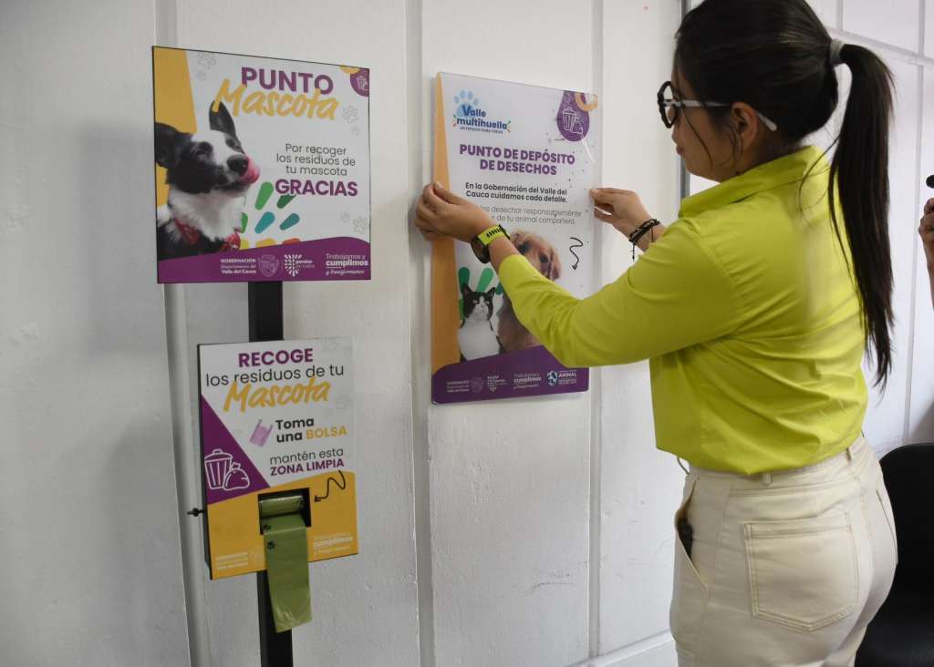 Nuevo espacio habilitado para el ingreso responsable de mascotas en el piso de atención al ciudadano.