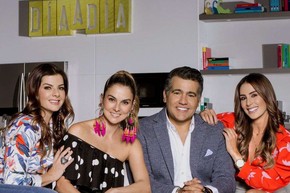 Carolina Cruz, Catalina Gómez, Carlos Calero y Carolina Soto: presentadores de "Día a Día" de Caracol Televisión.