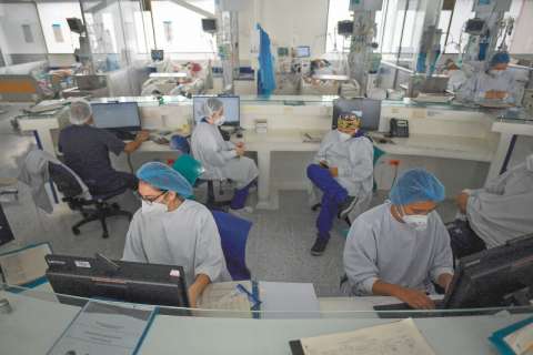 Los caminos que busca el Gobierno Nacional para financiar  su "plan de choque" en salud