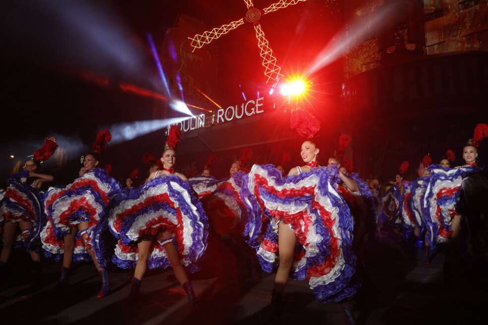 El Moulin Rouge es el cabaret más antiguo de Francia. / AFP